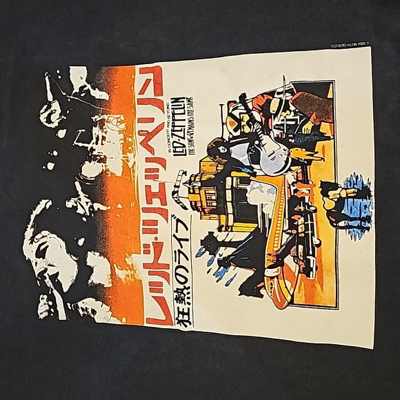 Vintage Led Zeppelin Concert T-shirt - Picture 2 of 6